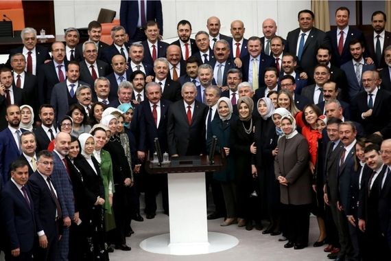 AK Parti’nin ilk ‘transferi’ belli oldu: ‘Yuvama dönüyorum’ diyerek açıkladı!