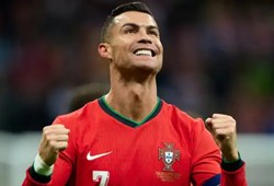 Dünyanın en büyük efsanelerinden Ronaldo'dan emeklilik açıklaması