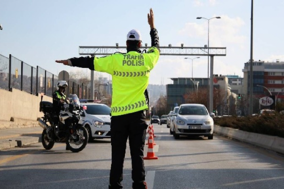 Ehliyette o şart ortadan kalktı artık serbest olacak: Sürücülere gün doğdu