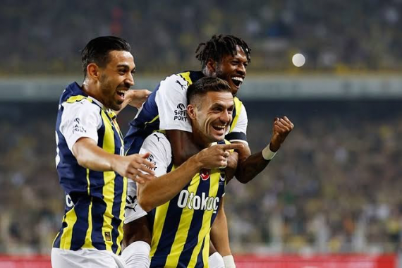 Fenerbahçeli futbolculara hapis cezası!