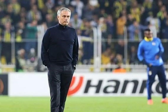 Fenerbahçe'nin yeni hocası Jose Mourinho mu olacak? Mourinho ne kadar maaş alacak?