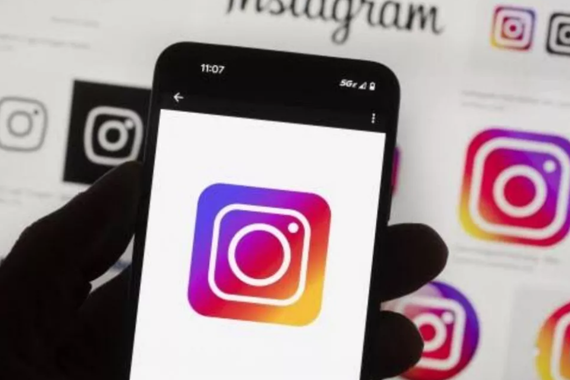 Instagram erişim engeline  AK Parti'li isimden açıklama geldi