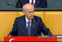 Ne diyeceği merak ediliyordu: Bahçeli'den kılıçlı teğmenlere ihraç kararına ilk yorum!