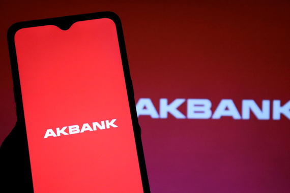 akbank-2-bin-tl-para-iadesi-yapacak.png