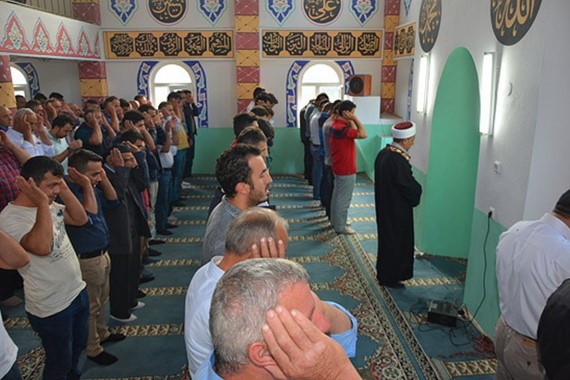 aleviler-namaz-kilar-mi-alevilerde-namaz-nasil-kilinir.jpg